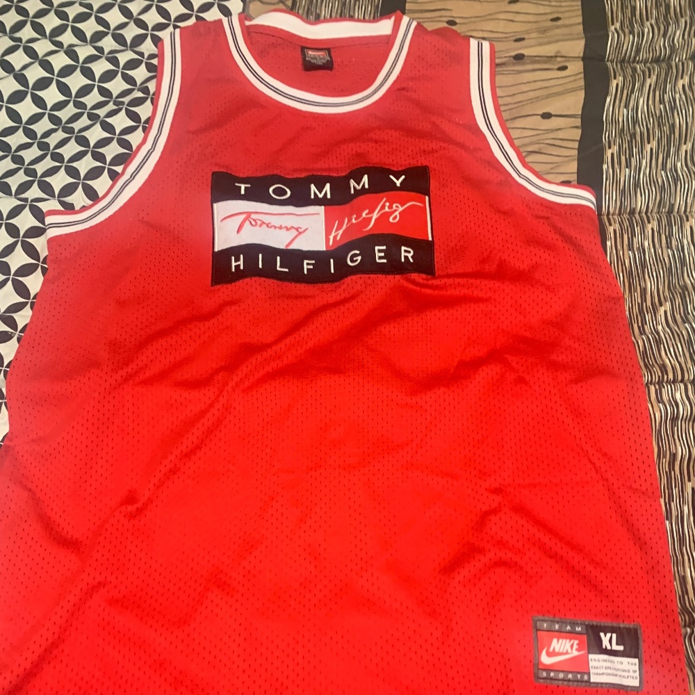 Used  tommy jersey